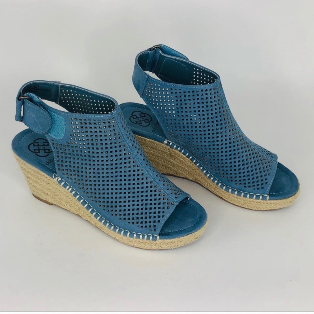 Daisy Fuentes “Rory” platform wedge.